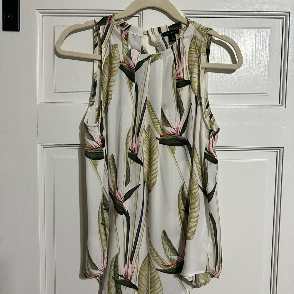 Ann Taylor White & Green Sleeveless Blouse